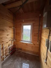 Жилой дом пл. 168,8 м² и земельный участок 1000 м² в Иркутской области, сельское поселение Хомутовское, деревня Куда, Галины Кирилловой ул, д.13. Кадастровые номера: дом — 38:06:100922:10687, участок — 38:06:100922:3109.