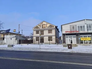 Земельный участок 497 кв.м и здание 573.6 кв.м, Ставропольский край, г. Лермонтов, ул. Дачная, 49. Назначение: нежилое. Кадастровый номер участка: 26:32:050714:27, здания: 26:32:050714:52.