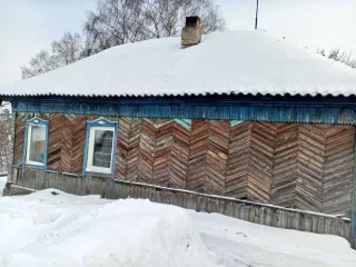 1/3 доля жилого дома, 47 кв.м, Кемеровская обл., 1/3 доля дома в Кемеровской обл., еще 1/3 доля дома в Кемеровской обл., еще жилой дом, площадь 47 кв.м., адрес (местонахождение): Россия, обл Кемеровская, г Прокопьевск, ул Карельская, дом 38, кадастровый (условный) номер: 42:32:0101004:4403…