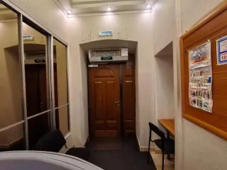 Нежилое помещение, 36.2 кв. м, г. Москва, пер. Серпуховский, д. 1-3-5, стр. 3, площадью 36,2 кв. м. (Чердак № 0, Этаж № 1), кадастровый номер: 77:01:0006012:3887. Назначение нежилого помещения: Свободное. Общая площадь: 36.2. Кадастровый номер: 77:01:0006012:3887.