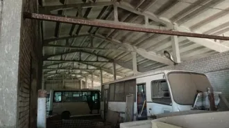 Нежилое здание (здание крытой стоянки автомобилей) площадью 1675,5 кв. м, кадастровый номер 53:16:0010605:115. Местонахождение: Новгородская обл., Солецкий р-н, г. Сольцы, ул. 40 лет Октября, д. 7. Основание для реализации на торгах - Постановление о передаче арестованного имущества на торги…