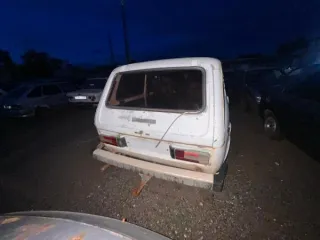 ВАЗ 2121 1984 Автомобиль марки ВАЗ 2121, 1984 г/в, без г/н, VIN XTA212100E0371500. Имущество продается в том виде, комплектности и состоянии, в каком оно есть. За скрытые дефекты имущества Продавец ответственности не несет. Проданное имущество обмену и возврату не подлежит. Транспортное средство…