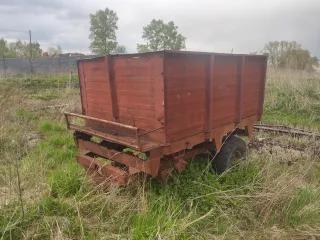 Прицеп одноосный без документов. Ознакомление с имуществом по договоренности в месте нахождения: Владимирская область, Кольчугинский район, деревня Павловка.