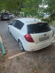 Легковой автомобиль: Kia ED (CEE'D), идентификационный номер XWEFF242290005028, год выпуска 2008, государственный номер К237ХН123, в залоге