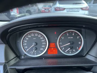 BMW 545I 2004 года выпуска, черного цвета. VIN: WBANB31010B080281. ПТС: 50ТУ293876. Государственный номер: О464ОН71. Двигатель объемом 4398 куб. см, мощность 333 л.с. (245 кВт). Автомобиль находится по адресу: Тульская область, г. Тула, ул. Овражная, д. 17А (штрафстоянка). По вопросам ознакомления…