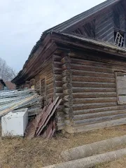 Нежилое здание 77.2 кв.м и участок 939 кв.м, Чувашская Республика. Общая площадь здания 77,2 кв.м, кадастровый номер 21:21:241401:309. Земельный участок площадью 939 кв.м, кадастровый номер 21:21:241401:500, категория земель: земли населенных пунктов, разрешенное использование: бытовое…