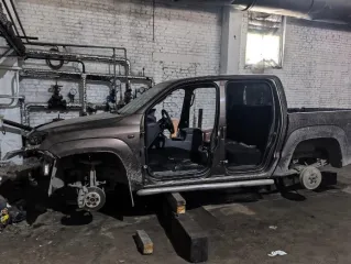 Грузовой бортовой VOLKSWAGEN 2H AMAROK VIN WV1ZZZ2HZDA050399, год выпуска 2013, цвет: коричневый, гос. номер М 982 АК 138 Местонахождение: Иркутская область, г Ангарск, 272 квартал стр 8/1. Нарушение комплектности: отсутствует двигатель, коробка передач, капот, двери передние, двери задние, решетка…