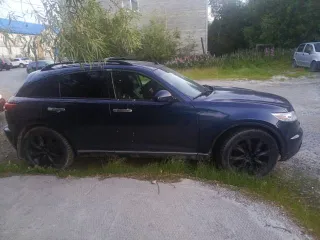 Infiniti FX 2005 года, 280 лс, АКПП, VIN: JNRAS08W05X210667, в залоге у ООО МФК «ПСБ Финанс»