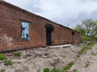 Склады и земельный участок 18751.7 кв.м Тула Нежилые здания с кадастровыми номерами: 71:30:020501:1273, 71:30:020501:1330, 71:30:020501:1279, 71:30:020501:1276 с земельным участком с кадастровым номером 71:30:020501:2370, расположенным по адресу: Российская Федерация, Тульская область, г. Тула…