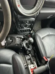 Mini Cooper Countryman All4, 2011 года выпуска, цвет черный. У автомобиля повреждена коробка передач и двигатель.