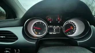 Opel Astra 2017 года, 110 л.с., пробег 213093 км. VIN: W0VBD6EL0JG041150. Автомобиль находится в залоге.