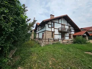 Жилой дом 377,1 кв.м, земельный участок 1 919 кв.м, адрес: Москва, вн. тер. г. муниципальный округ Коммунарка, Зимёнковская ул., д. 60, корп. 3, зем. уч. 60/3, 2-этажный, кадастровые номера 77:17:0120114:3696, 50:21:0120114:1055, земли населенных пунктов - для дачного строительства, ограничения и…