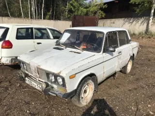 Nissan Almera 2016, VAZ 21061 1996, Toyota Corolla 1993. Автомобили: Nissan Almera, г/н К796ВС154, 2016 г.в., VIN Z8NAJL10054827728 (документы ПТС, СТС, ключи в наличии), ВАЗ 21061, г/н Т132СУ54, 1996 г.в., VIN XTA210610V3742190 (документы отсутствуют, ключи в наличии), Toyota Corolla, 1993 г.в…