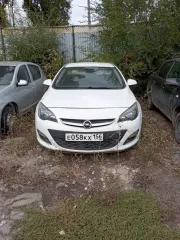 Opel Astra, 2013 года, 116 лс, 175000 км. Автомобиль легковой, марка: OPEL, модель: P-J ASTRA, VIN: XUFPD6DD4D3041441, гос. рег. номер: Е058КХ156, год изготовления: 2013.