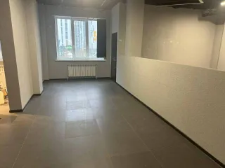 Нежилое помещение площадью 133.5 кв.м на первом этаже по адресу: Брянск, ул. Степная, д.13, помещение 16. Кадастровый номер: 32:28:0030901:1467.