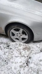 Mercedes-Benz E-200 Kompressor 2003 года, VIN WDB2110421A238489, белый, бензиновый двигатель 1.8 л (163 л.с.), номер T9I9EK09, не на ходу.