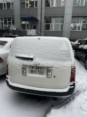 Транспортное средство легковой автомобиль Toyota Succeed 2003 г.в., цвет белый, № двигателя 1NZ А845493, № кузова NCP51 0037460.