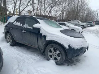 Nissan Murano 2003 года, синий. VIN: JN8AZ08T04W208427, ПТС: 55ОУ №128258, госномер: Х263СР55. Бензиновый двигатель 3.5 л (3498 куб. см) мощностью 249 л. с. (183,1 кВт). Максимальная масса 2200 кг, снаряженная масса 1720 кг.