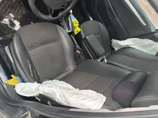 Opel Astra (A-H/NB), 2011 года выпуска, VIN XWF0AHL69B0015606, ГРЗ К203РТ73, цвет тёмно-серый. После сильного ДТП, не на ходу; двигатель не запускается, АКПП в аварийном режиме. Имеются повреждения левой стороны кузова, передней части и заднего бампера, возможны скрытые дефекты подвески; сработали…