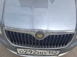 Skoda Superb 2011 года выпуска, серый цвет. VIN: TMBAB83T3C9040687. ПТС: 42УС № 738094. Государственный номер: О292НО142. Страна-изготовитель: Польша. Модель двигателя: CDA 273464, бензиновый, номер: CDA 273464. Мощность: 152 л.с. (111,8 кВт). Рабочий объем: 1798 куб. см. Номер шасси отсутствует…