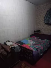 Земельный участок, площадь 4382 +/  3.89 кв.м., кадастровый  условный  номер: 57:05:0460101:22,Жилой дом, площадь 56.9 кв.м., назначение: 57:05:0460101:164, адрес  местонахождение : Россия, м.р н Сосковский, с.п. Алпеевское, п. Алпеевское, д. 90, кадастровый  условный  номер: 57:05:0460101:164