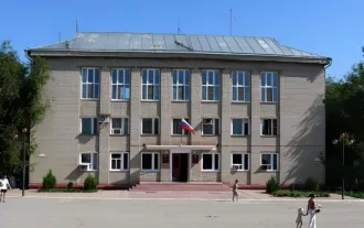 Административное здание, назначение: нежилое, общая площадь 453,4 кв.м., эт-2, КН: 30:04:010106:14463, право пользования на земельный участок, виды разрешенного использования: деловое управление, общей площадью 487 кв.м., КН: 30:04:010105:9412. Адрес: Российская Федерация, Астраханская область…