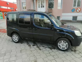 FIAT DOBLO 223АХР1А, VIN: XU3223000BZ311627, 2011 г., черный, двигатель 350А1000 6577060, кузов XU3223000BZ311627. ГРН: Н844ХС32, ПТС: 16НК423904. В залоге у АО «ТБанк».