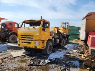 Движимое имущество (автомобили, специализированная техника), расположенное в Хабаровском крае, п. Галкино. Автомобиль КамАЗ-65222, VIN X1F652220D0000398, шасси XTC 652220 C1288561, 2013 г.в., гос. номер Т 538 ХК 163. Автомобиль КАМАЗ 65222-43, VIN XTC652224E1300015, 2014 г.в., гос. номер У 664 ЕА…