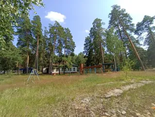 Земельный участок 45390 кв.м с 24 объектами, Чувашия, Алатырский район, с/пос. Алтышевское от границы п. Новиковка, состоящего из земельного участка общей площадью 45390 кв.м., с кадастровым номером 21:06:100101:67, с расположенными на нем 20 объектов недвижимого и 4 объекта движимого имущества…