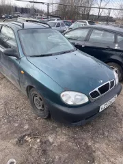 Единый лот в количестве 3 автомобилей: ДЭУ НЕКСИА, 2000 год выпуска, государственный регистрационный знак Е 443 СМ 76, VIN ULV3L31BDYA085986 ДЭУ LANOS, 1997 г.в., государственный регистрационный знак К253ВС76, VIN KLATF08CEWB160847. Имеется 1 ключ. Документы отсутствуют. Регистрационный номер АС…