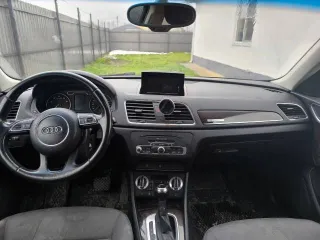 Audi Q3 2012 года, 211 л.с., пробег 275 004 км, полный привод, автоматическая коробка передач. VIN: WAUZZZ8U2CR042451. Автомобиль на ходу. Гул заднего ступичного подшипника (новый подшипник в комплекте). Имеются мелкие сколы и царапины по кузову.