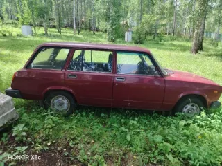 ВАЗ 21041-30 Легковой универсал, ПТС 18 МХ 465078 от 31.10.2011, год выпуска 2011, цвет порту (красный), VIN Z9Z210410C0102531, модель, № двигателя 21067 9861933, шасси (рама) № отсутствует, кузов (кабина, прицеп) № Z9Z210410C0102531, государственный регистрационный знак Н055ЕP124