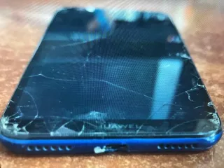 Сотовый телефон марки Honor 8A модели JAT-LX1, IMEI1:860554044959844, 860554044981855 — 1 шт.
