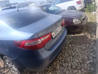 Kia Rio 2013 легковой автомобиль. Идентификационный номер (VIN): Z94CC41BADR121456. Год выпуска: 2013. Номер кузова: Z94CC41BADR121456. Мощность двигателя, л.с. (кВт): 123 (90). Рабочий объем двигателя, куб. см.: 1591. Тип двигателя: бензиновый. Экологический класс: четвертый. Сломан передний…