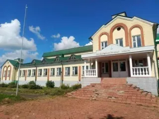 Земельный участок площадью 10675 кв.м., здание 1985.9 кв.м., Орловская область. Кадастровый номер участка: 57:07:0030402:357. Сооружения: электрические сети с трансформаторной подстанцией протяженностью 532 м, кадастровый номер 57:07:0710101:223; пожарные резервуары площадью 200 кв.м, кадастровый…