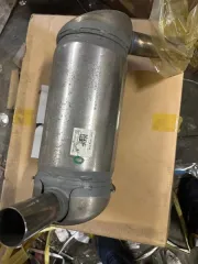 Звездочка велосипедная, 3 грузовых места. Металлическая форма для выпечки кексов, арт. КН-1361. Металлическая складная полка, арт. НК-3913. Запчасти для автомобиля: корпус заднего багажника пластмассовый, артикул K001-1027434-9. Мини-вафельница, арт. 070, вес брутто, 16 грузовых мест. Фара…