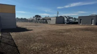 Кровля ТЦ Zvezdny 2120.9 м² Уфа Нежилые помещения технического этажа на поэтажном плане 1, 12, 12а, 13-18 четырехэтажного с техническим этажом отдельно стоящего нежилого здания по адресу: г Уфа, р-н Октябрьский, ул. Академика Королева, д. 14, кадастровый номер 02:55:020503:3332, общей площадью 2…