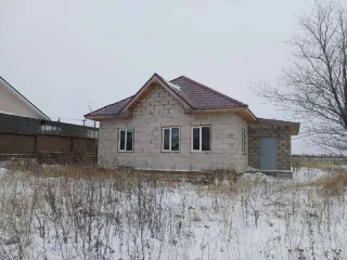 Земельный участок, общей площадью 750 +/- 10 м2, кадастровый (условный) номер: 63:32:2601028:5383, Жилой дом, площадью 89,7 м2, кадастровый (условный) номер: 63:32:2601028:5407, Самарская область