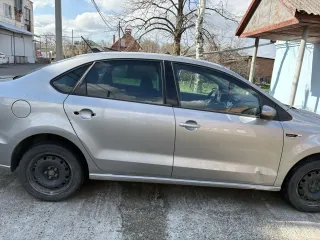 Volkswagen Polo 2018, легковой автомобиль, год выпуска: 2018, VIN: XW8ZZZ61ZKG009616, цвет: серебристый. Имущество является предметом залога ООО МФК "ПСБ Финанс".