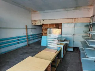 Нежилое здание 171,2 кв.м, участок 253 кв.м, Тюменская область, Сладковский район, деревня Рождественка, улица Центральная, дом 12. Назначение: нежилое, этажность: 1. Земельный участок кадастровый номер 72:14:2001001:66, категория земель: земли населенных пунктов, разрешенное использование: для…