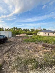 Дом 117,8 кв.м и земельный участок 600+/-9 кв.м, Саратовская область, г Саратов, р-н Заводской. Земельный участок с кадастровым номером 64:48:020420:1080 площадью 600+/-9 кв.м. Дом с кадастровым номером 64:48:020420:2088 площадью 117,8 кв.м.