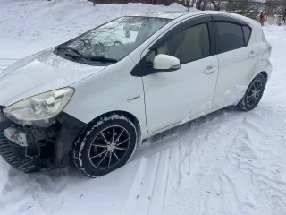 Toyota Aqua Hybrid 2012 года, номер кузова NHP10-2084566. Ознакомление с документами и осмотр автомобиля осуществляются в г. Красноярск, ул. Карла Маркса, 73А, 4-й этаж, каб. 4-02, а также в ЗАТО г. Зеленогорск, по предварительной записи не менее чем за 24 часа для документов и за 5 рабочих дней…