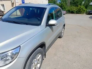 Volkswagen Tiguan, 2010 года, 170 лс, 153000 км, полный привод, АКПП автомобиль «WOLKSWAGEN TIGUAN» 2010 года выпуска, VIN - XW8ZZZ5NZBG105560, номер двигателя CAW 110650 местонахождение автомобиля г. Палласовка Волгоградская область