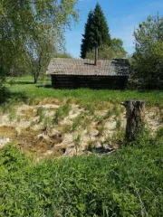 Земельный участок площадью 1200 кв.м с жилым домом 37.2 кв.м. Назначение участка: земли населенных пунктов. Адрес: Ярославская область, Любимский район, деревня Карганово, улица Школьная, дом 14/2. Кадастровый номер участка: 76:06:110601:67, дома: 76:06:110601:105. Границы земельного участка в ЕГРН…