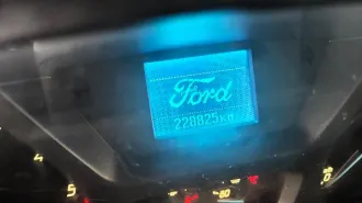 Ford Transit TST41D 2015 года выпуска, автобус категории Д, регистрационный знак № Х415 ВА 116 rus, идентификационный номер VIN Z6FXXXESGXFL33187, цвет - желтый