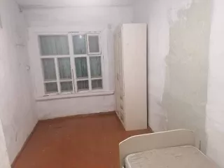 Доля 1/4 квартиры, площадь 23.2 кв.м., назначение: жилое, адрес: Россия, Респ Хакасия, г Абакан, пр-кт Ленина, дом 50, квартира 6, кадастровый номер: 19:01:100403:978. Находится в долевой собственности, размер доли: 1/4. Земельный участок, площадь 2334 кв.м., адрес: Россия, Респ Хакасия, г Абакан…
