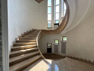 Жилые здания 836,7 и 18,6 кв.м, земельный участок 1500 кв.м, Московская область. Здание, жилое, кадастровый номер 50:20:0000000:286124, местоположение Московская область, Одинцовский район, дер. Мякинино, ЗАО «Береста», уч. 73, площадь 836,7 кв.м. Здание, жилое, кадастровый номер 50:20:0010111:293…