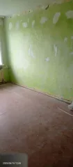 Квартира, 1/4 доля в праве, площадь 61,9 кв.м., назначение: жилое помещение. Адрес: Россия, Орловская обл., Кромской р-н, пгт Кромы, пер. Бобкова, д. 10, кв. 10. Кадастровый номер: 57:09:0030204:272. Находится в долевой собственности, размер доли в праве: 1/4.