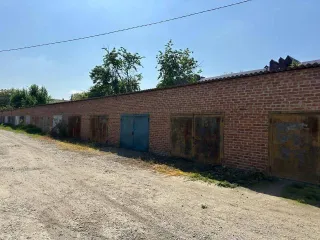 Гараж 22 кв.м. и земельный участок 25+/-1,04 кв.м. в Краснодарском крае, гараж, площадь 22,0 кв.м., назначение: нежилое, количество этажей: 1, адрес (местонахождение): Россия, край Краснодарский, г Курганинск, кв-л 76-й, корпус 5, кадастровый (условный) номер: 23:16:0601076:1824, вид собственности…