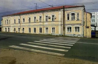Нежилое здание «Дом Лузиновых», 886,4 кв. м, Республика Башкортостан. Отдельно стоящее трёхэтажное (в т.ч. один этаж подземный) нежилое здание, включенное в ЕГРОКН (памятников истории и культуры) народов РФ в качестве объекта культурного наследия регионального значения «Дом Лузиновых» (кадастровый…